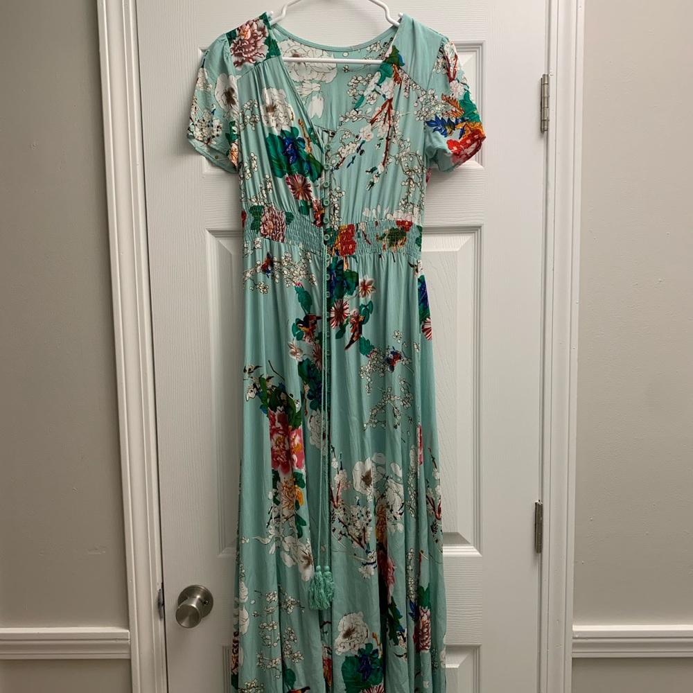 Floral Print Flowy Maxi Dress